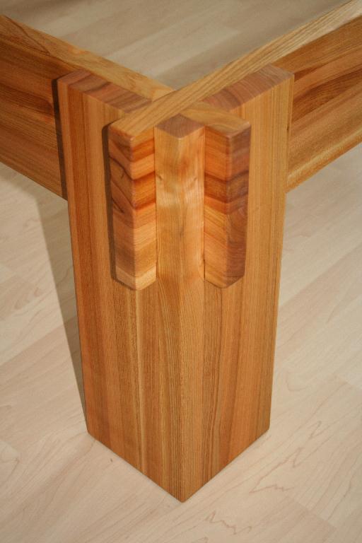 Holzverbindung im Detail - handwerkliche Eckverbindung