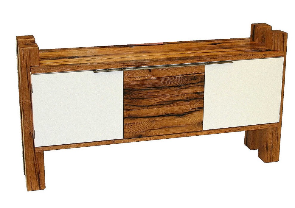 Sideboard aus Fachwerkbalken und weißem Lack